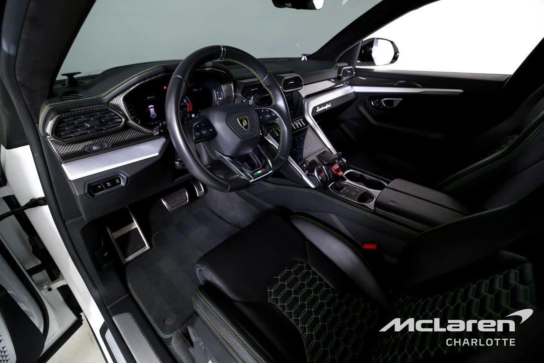 2019 Lamborghini Urus - Image 12 of 31
