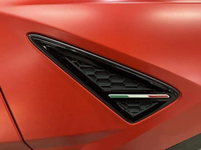 2019 Lamborghini Urus - Image 25 of 31