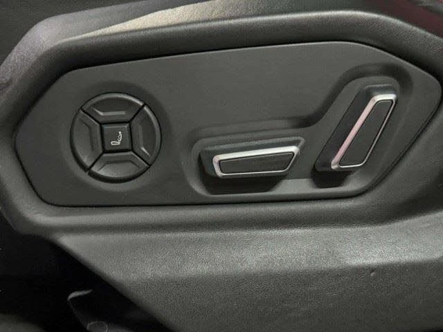 2019 Lamborghini Urus - Image 31 of 31