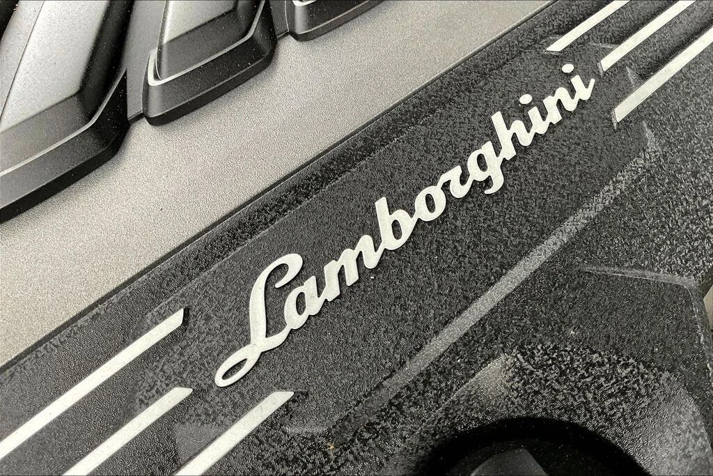 2019 Lamborghini Urus - Image 30 of 31
