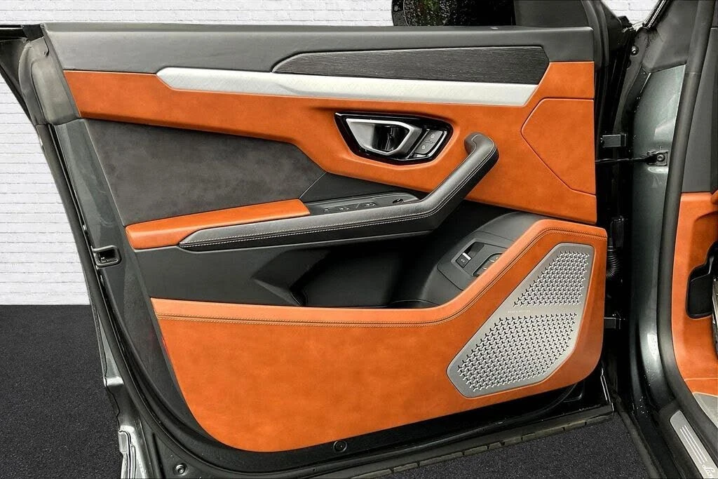 2019 Lamborghini Urus - Image 19 of 31