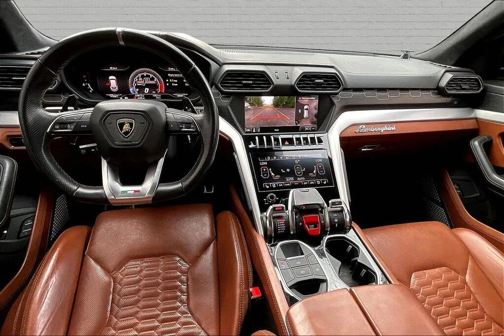 2019 Lamborghini Urus - Image 7 of 31