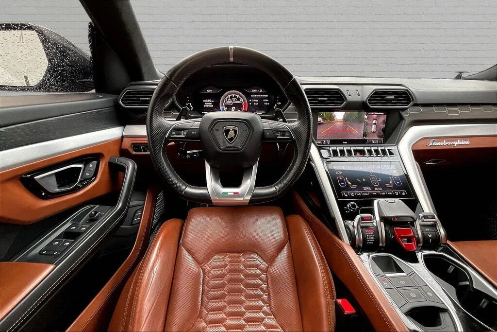 2019 Lamborghini Urus - Image 8 of 31