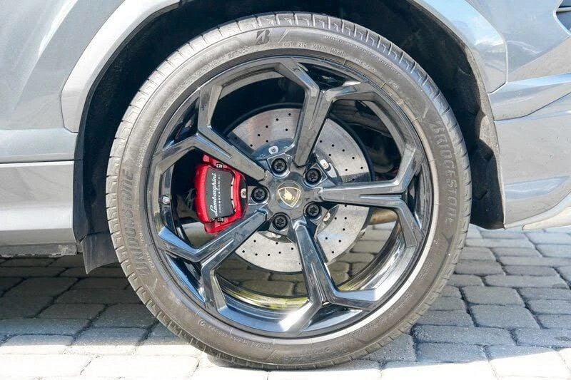 2019 Lamborghini Urus - Image 17 of 31