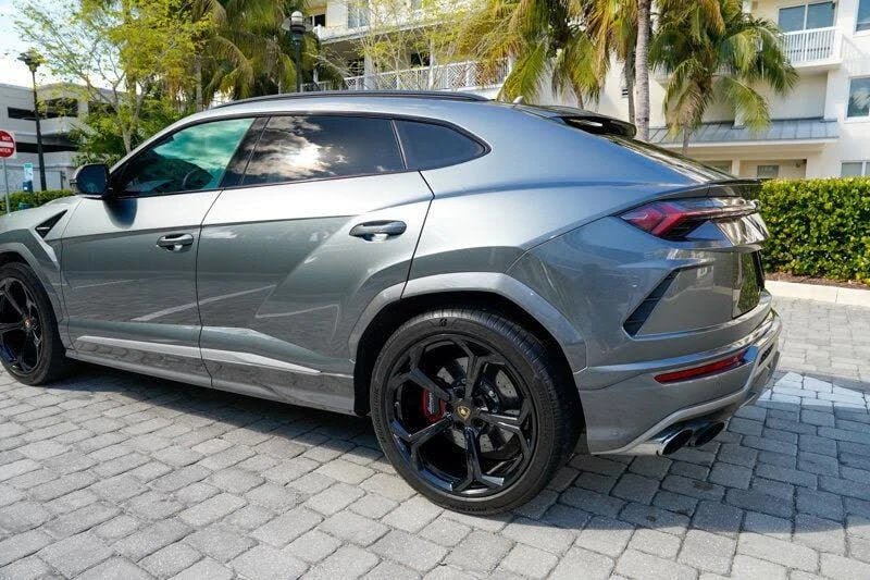 2019 Lamborghini Urus - Image 18 of 31