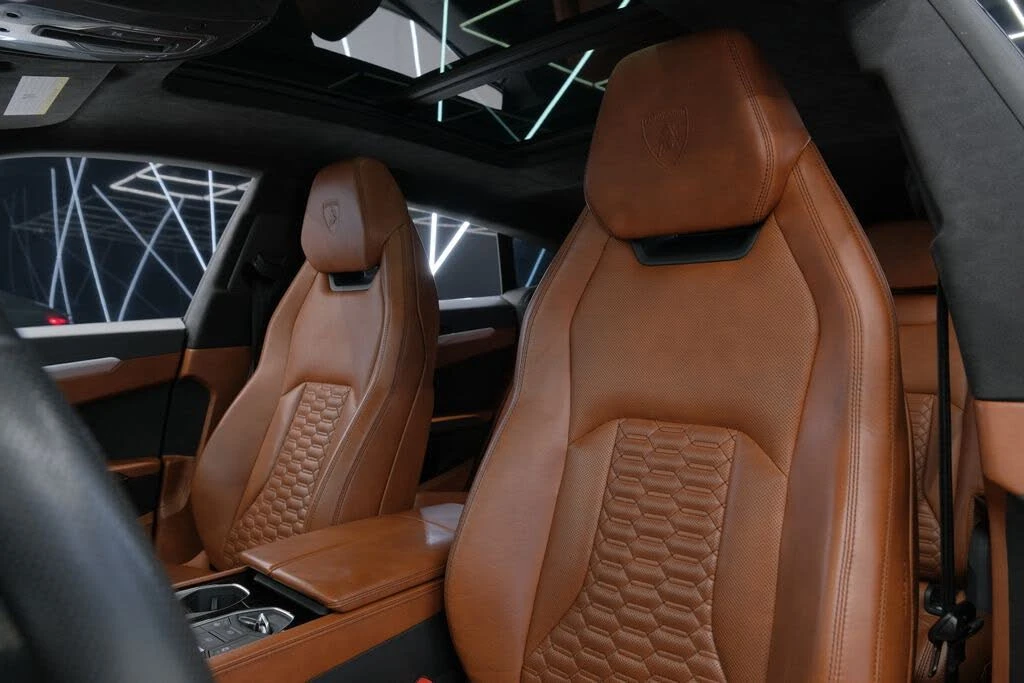 2019 Lamborghini Urus - Image 17 of 31
