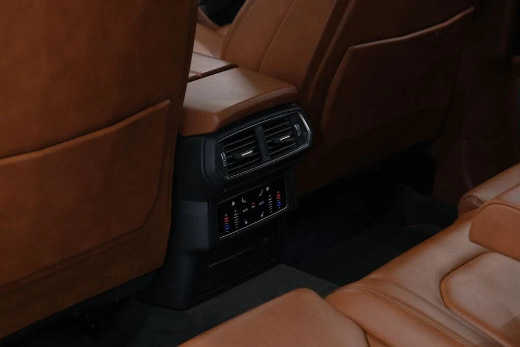 2019 Lamborghini Urus - Image 25 of 31