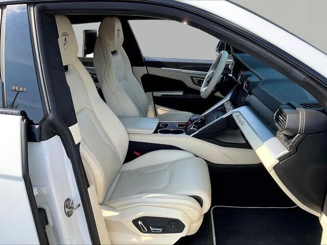 2019 Lamborghini Urus - Image 30 of 31