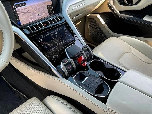 2019 Lamborghini Urus - Image 19 of 31