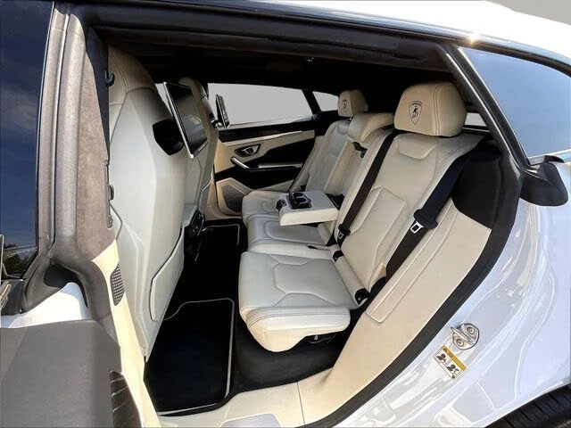 2019 Lamborghini Urus - Image 23 of 31