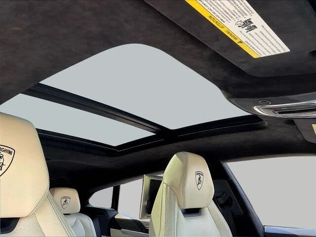 2019 Lamborghini Urus - Image 28 of 31