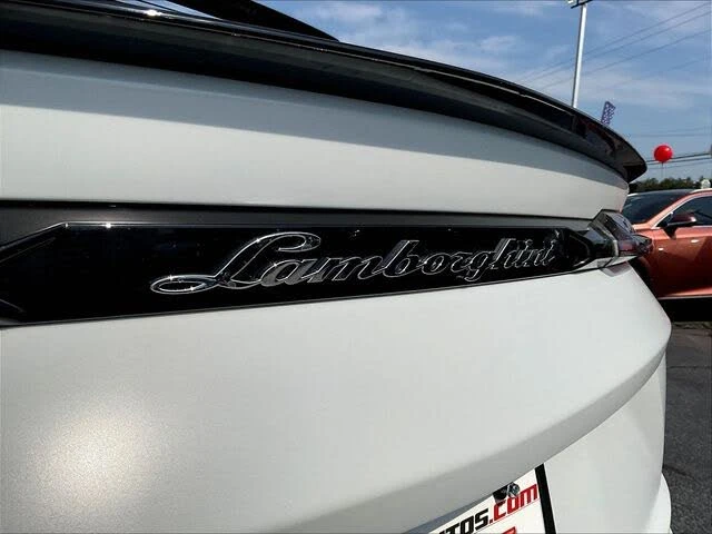 2019 Lamborghini Urus - Image 25 of 31