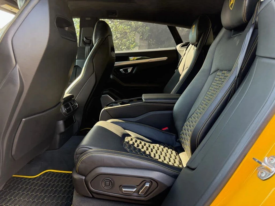 2019 Lamborghini Urus - Image 13 of 31