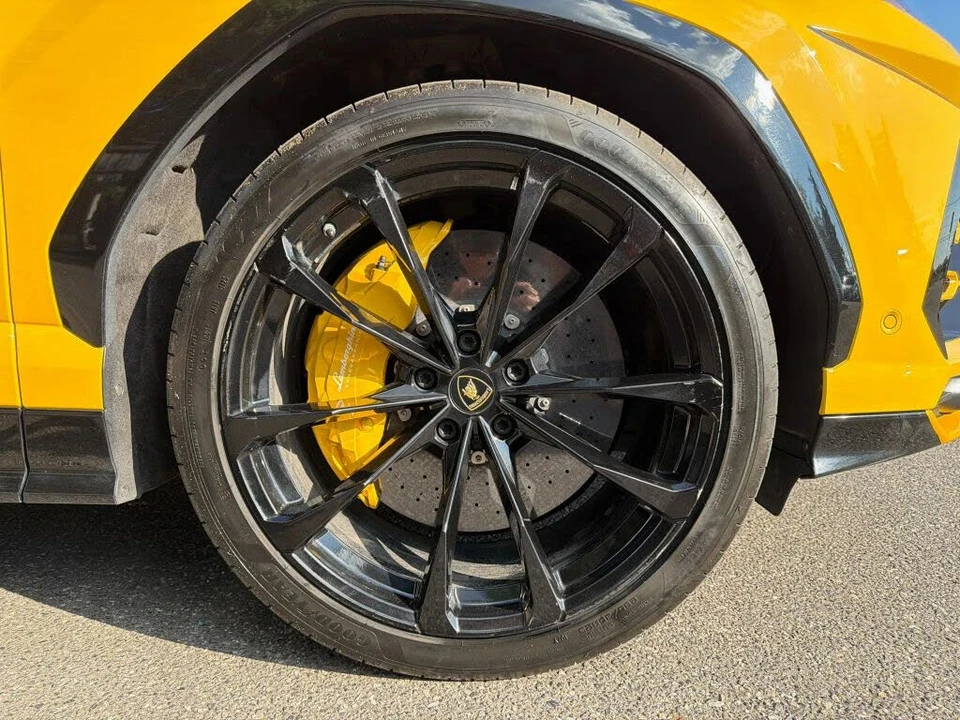 2019 Lamborghini Urus - Image 31 of 31