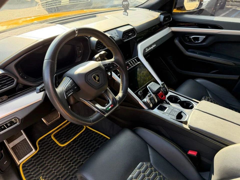 2019 Lamborghini Urus - Image 10 of 31