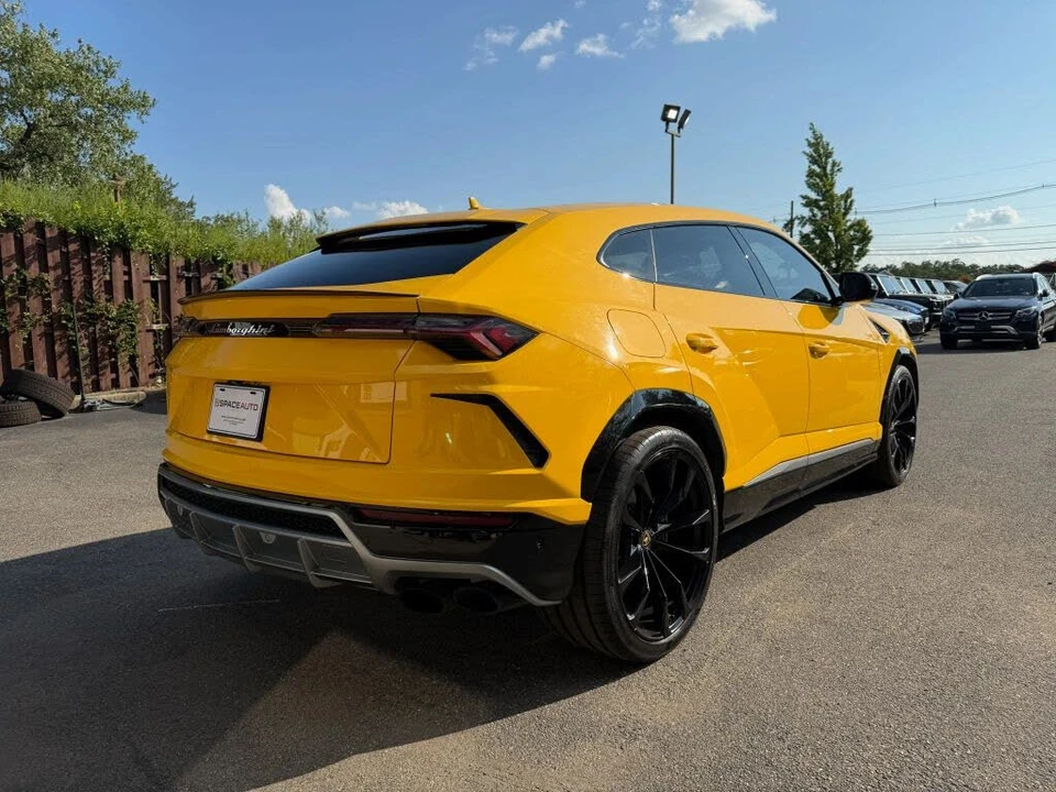 2019 Lamborghini Urus - Image 7 of 31