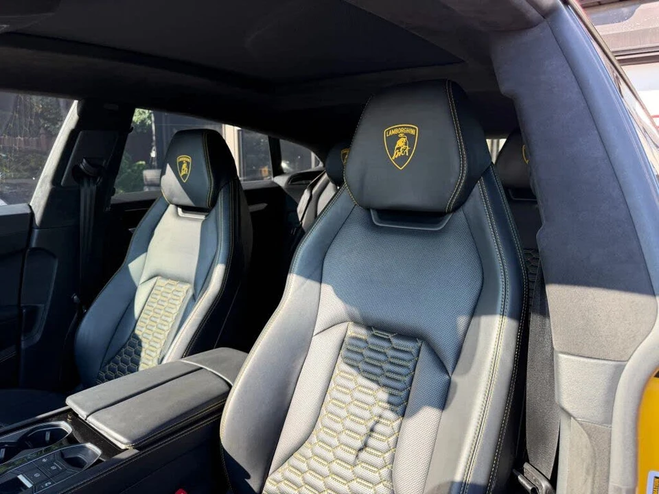 2019 Lamborghini Urus - Image 12 of 31