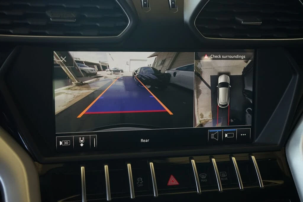 2019 Lamborghini Urus - Image 15 of 31