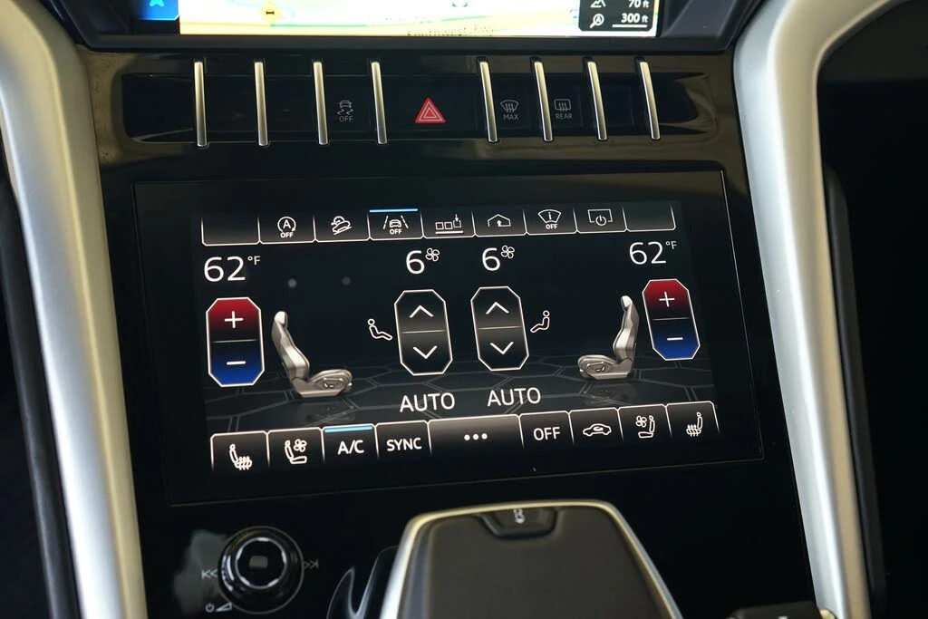 2019 Lamborghini Urus - Image 18 of 31