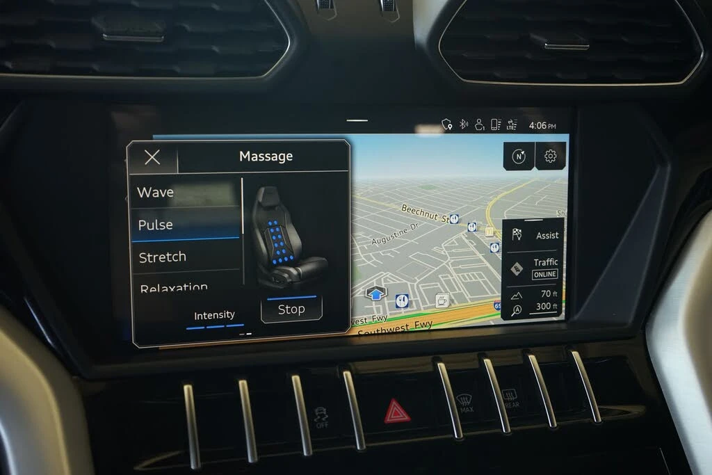 2019 Lamborghini Urus - Image 17 of 31