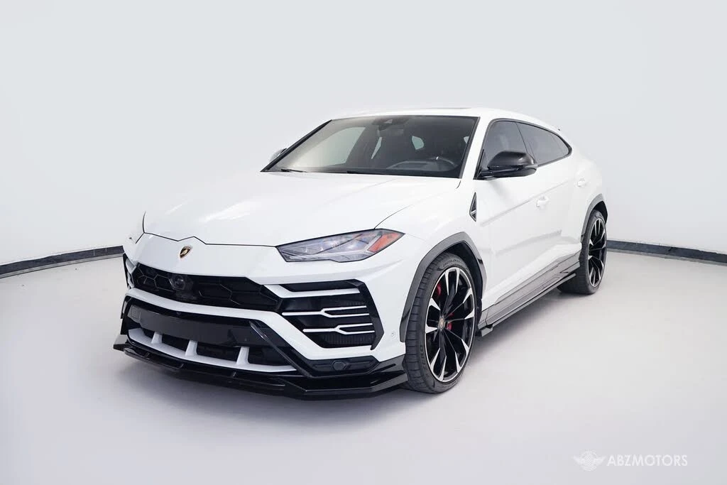 2019 Lamborghini Urus - Image 2 of 31