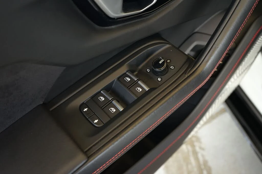 2019 Lamborghini Urus - Image 27 of 31