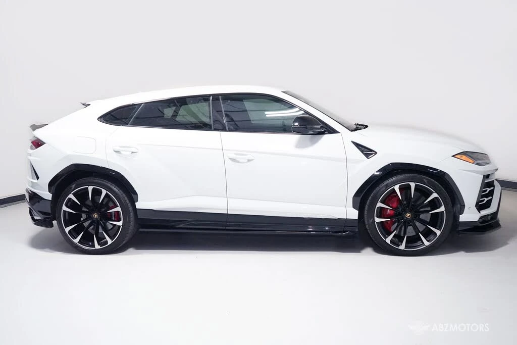 2019 Lamborghini Urus - Image 3 of 31