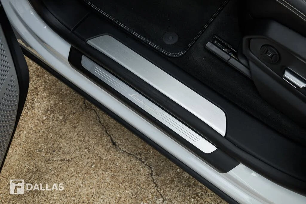 2019 Lamborghini Urus - Image 20 of 31