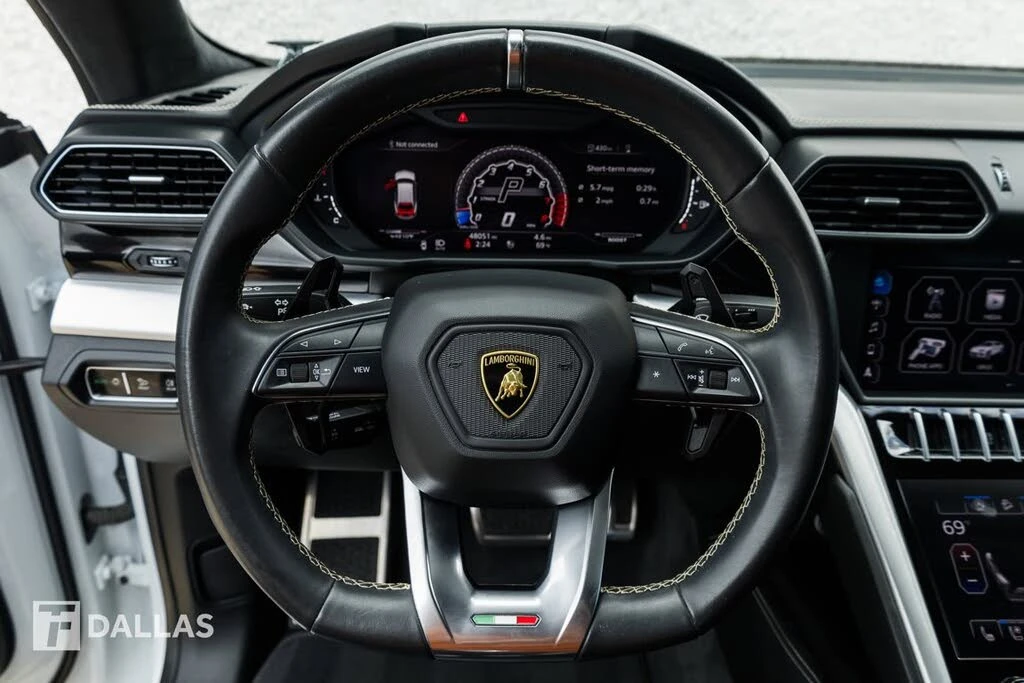 2019 Lamborghini Urus - Image 24 of 31