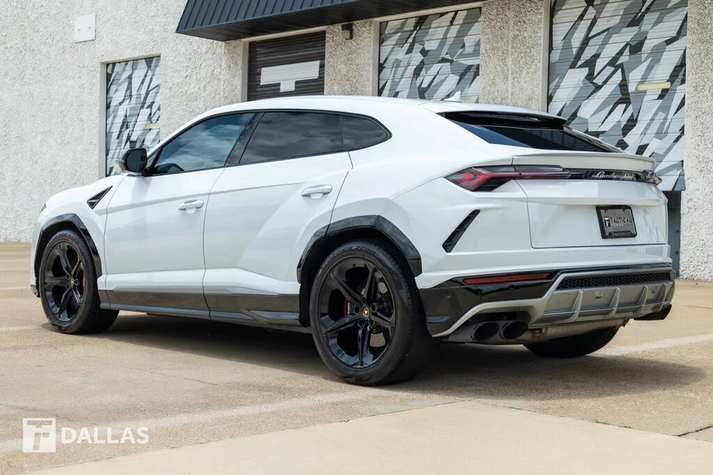 2019 Lamborghini Urus - Image 12 of 31