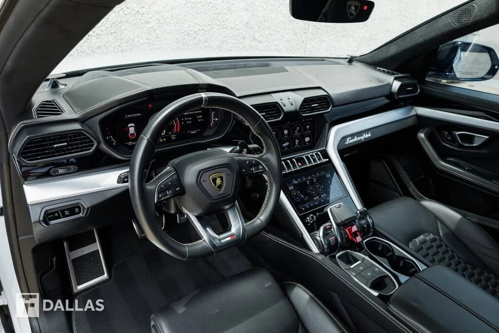 2019 Lamborghini Urus - Image 23 of 31