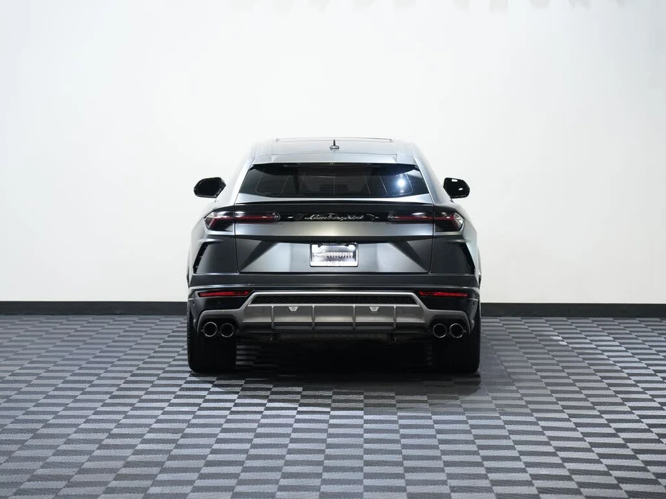 2019 Lamborghini Urus - Image 7 of 31