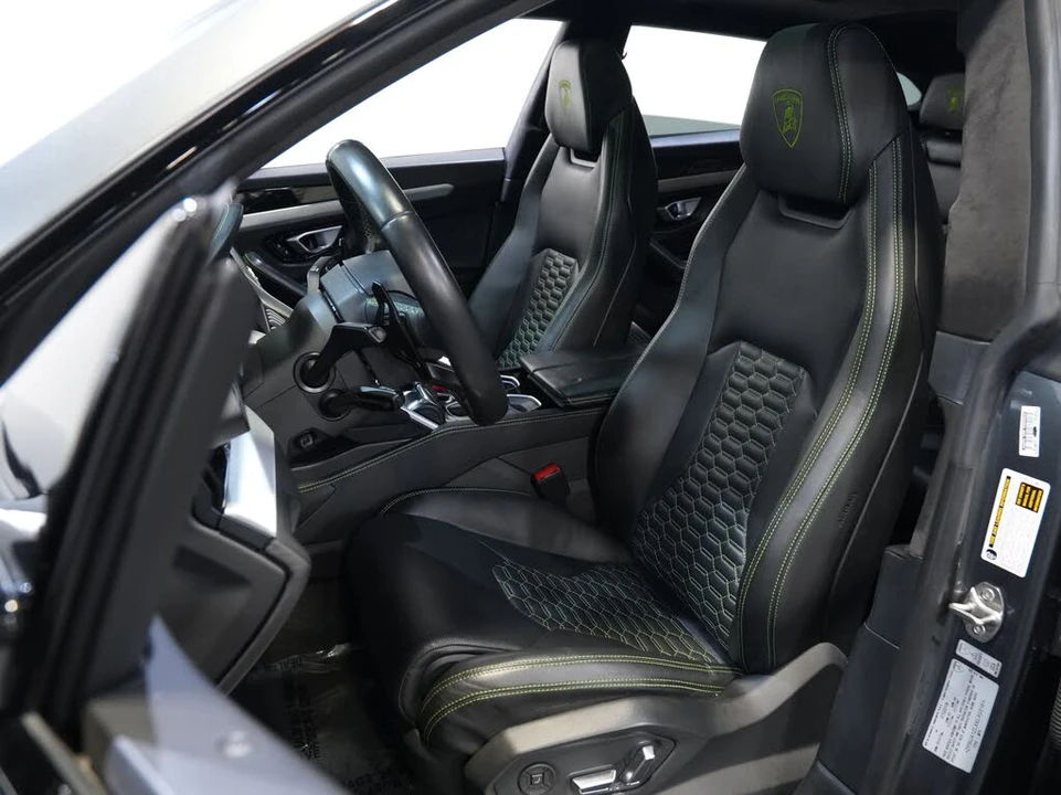 2019 Lamborghini Urus - Image 31 of 31