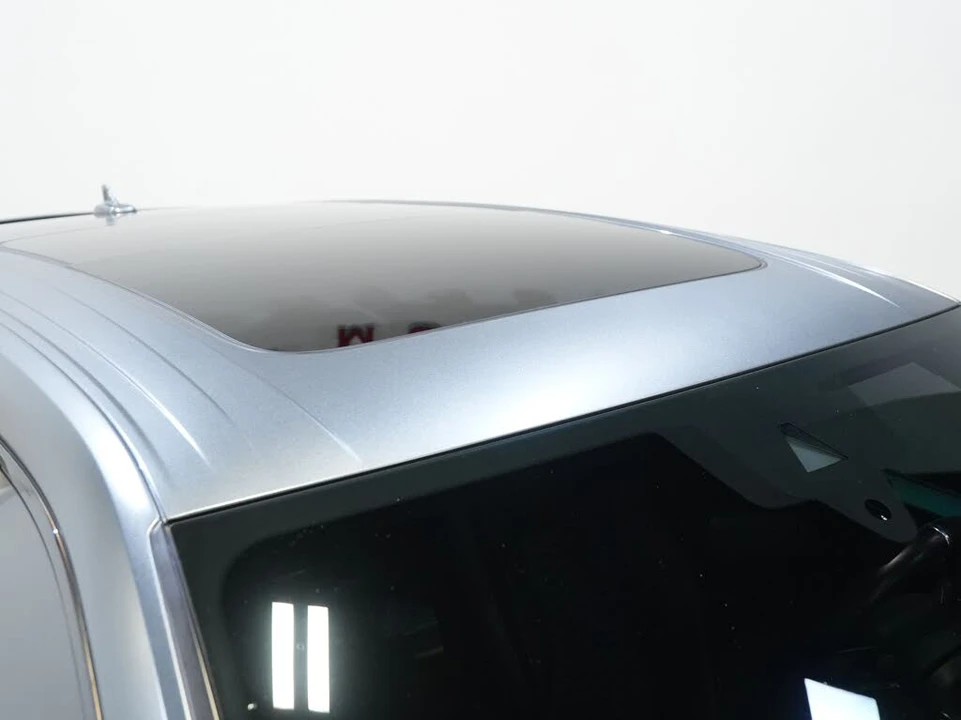 2019 Lamborghini Urus - Image 13 of 31