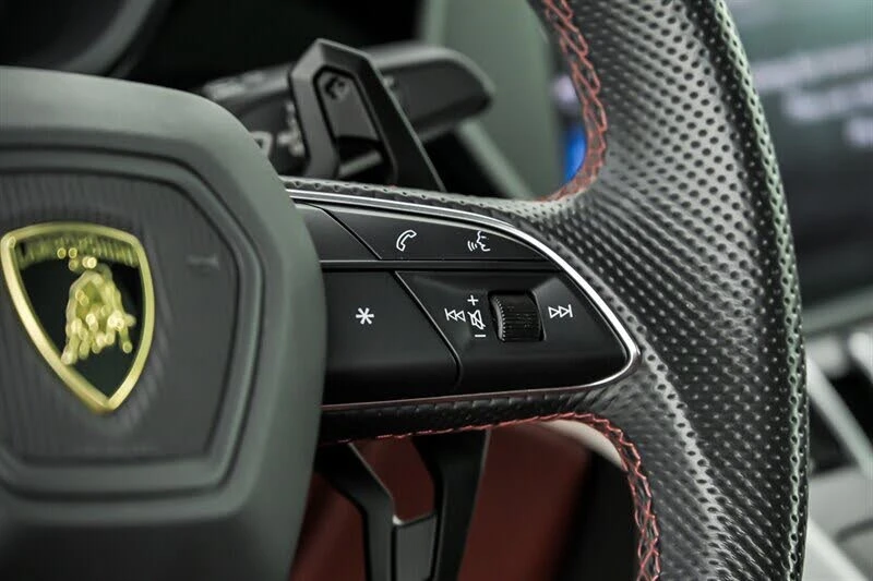2019 Lamborghini Urus - Image 22 of 31