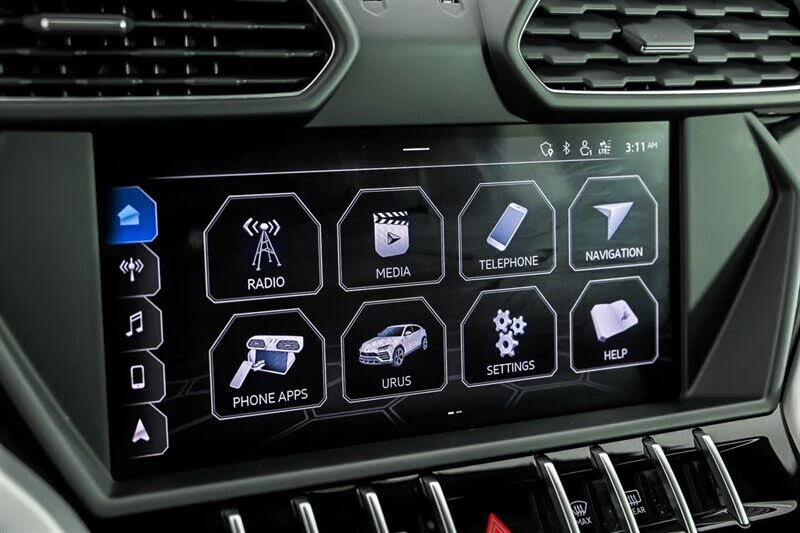 2019 Lamborghini Urus - Image 29 of 31