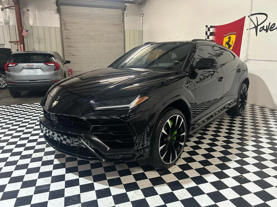2019 Lamborghini Urus - Image 3 of 31