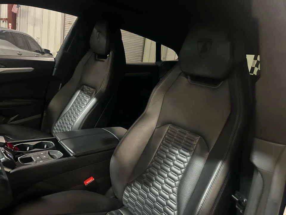 2019 Lamborghini Urus - Image 11 of 31