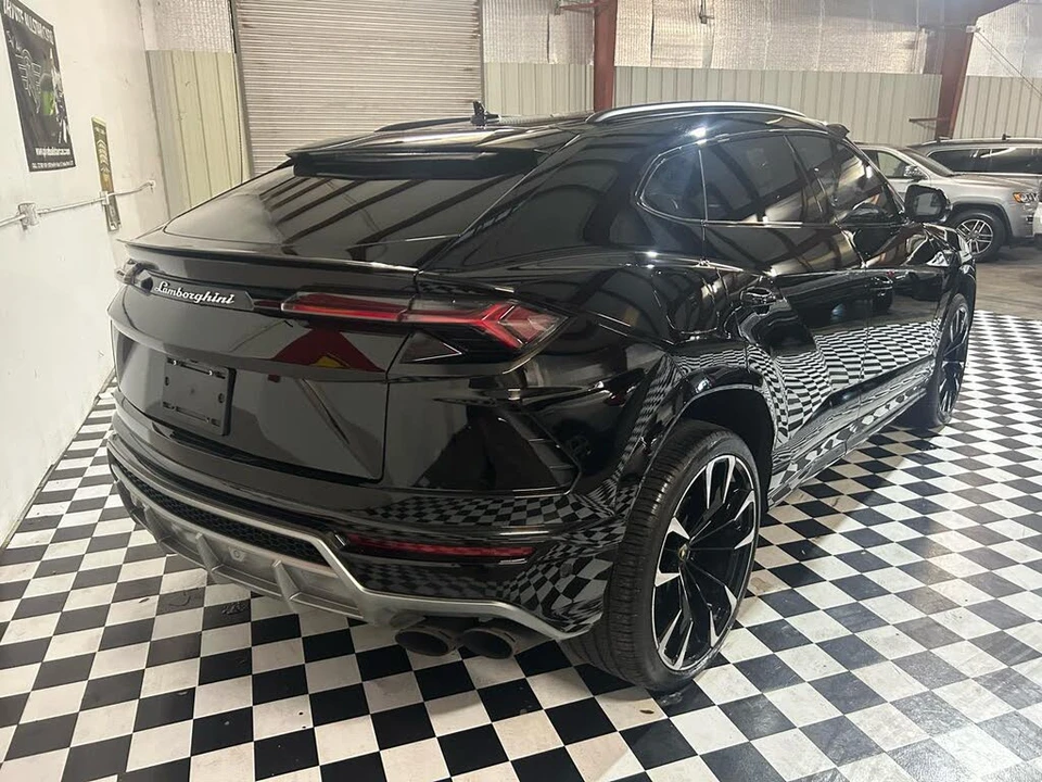 2019 Lamborghini Urus - Image 6 of 31