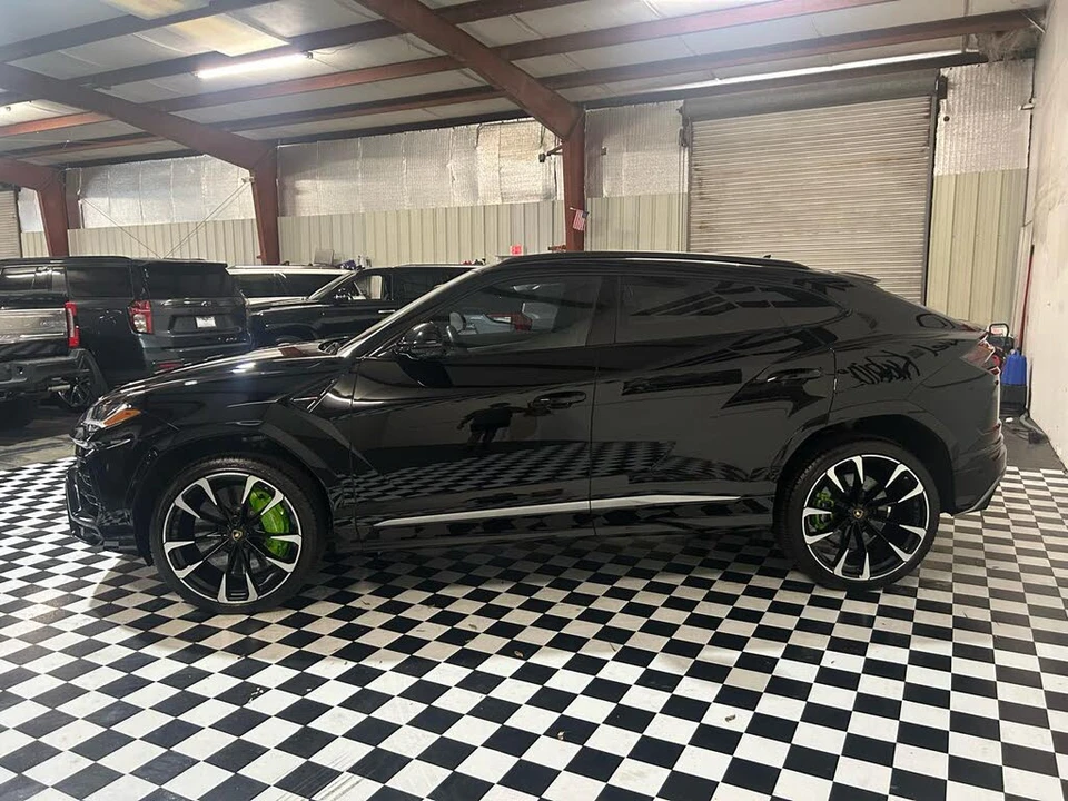 2019 Lamborghini Urus - Image 8 of 31