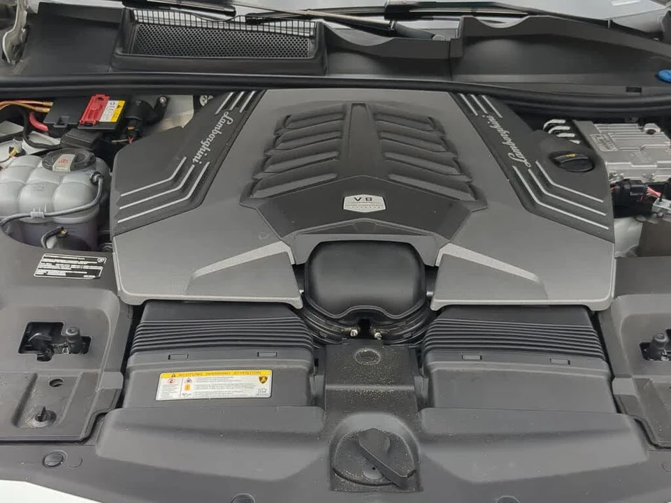 2019 Lamborghini Urus - Image 13 of 31