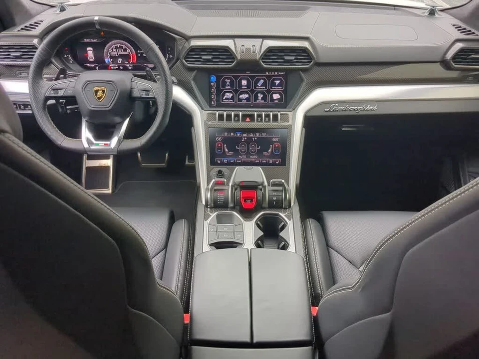 2019 Lamborghini Urus - Image 14 of 31