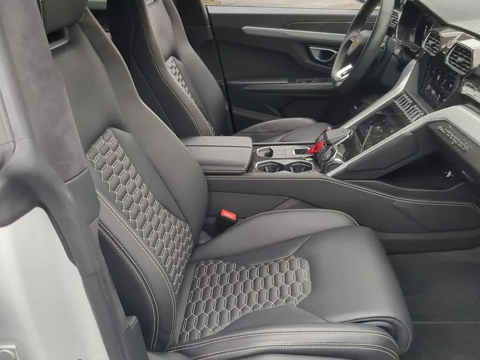 2019 Lamborghini Urus - Image 22 of 31