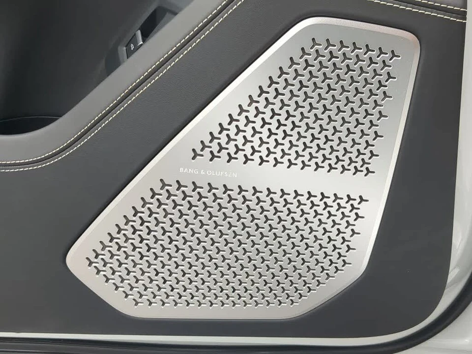 2019 Lamborghini Urus - Image 31 of 31
