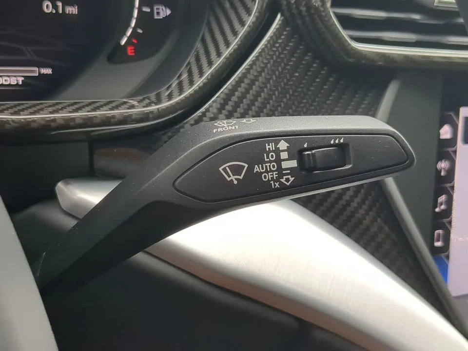 2019 Lamborghini Urus - Image 26 of 31