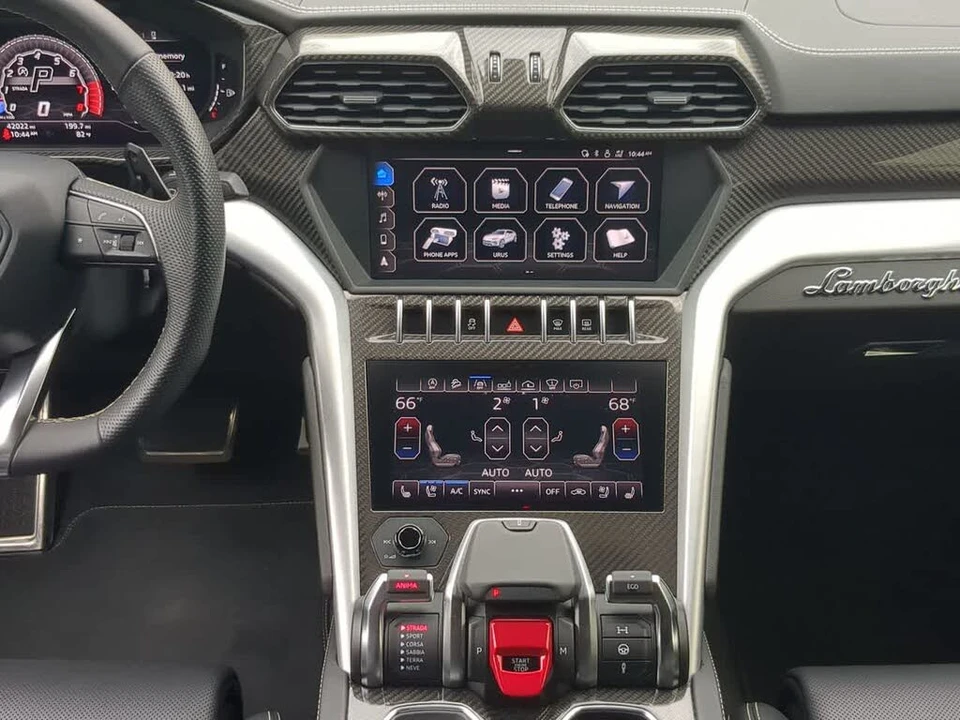 2019 Lamborghini Urus - Image 28 of 31