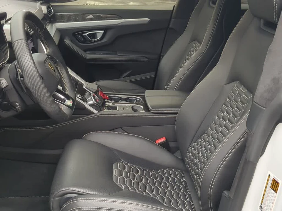 2019 Lamborghini Urus - Image 15 of 31