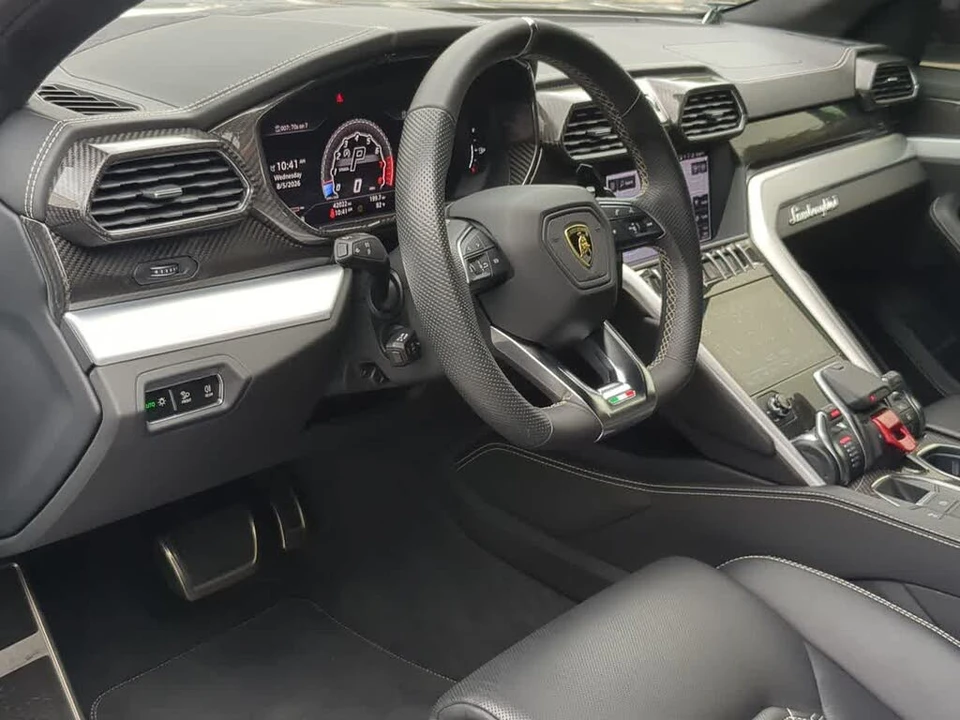 2019 Lamborghini Urus - Image 10 of 31