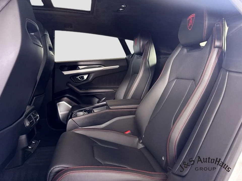 2019 Lamborghini Urus - Image 28 of 31
