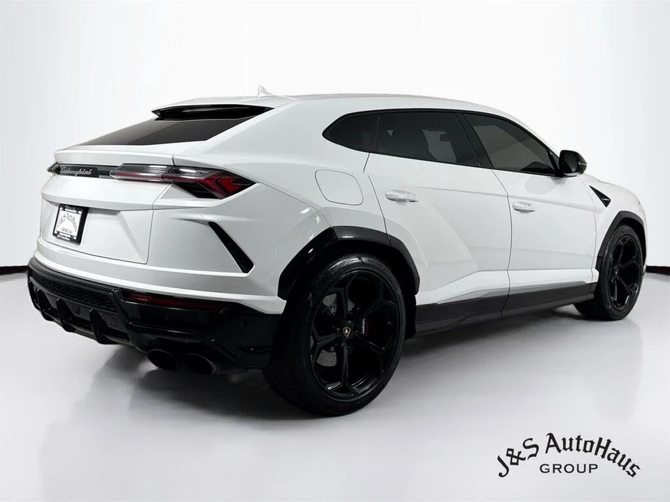 2019 Lamborghini Urus - Image 7 of 31
